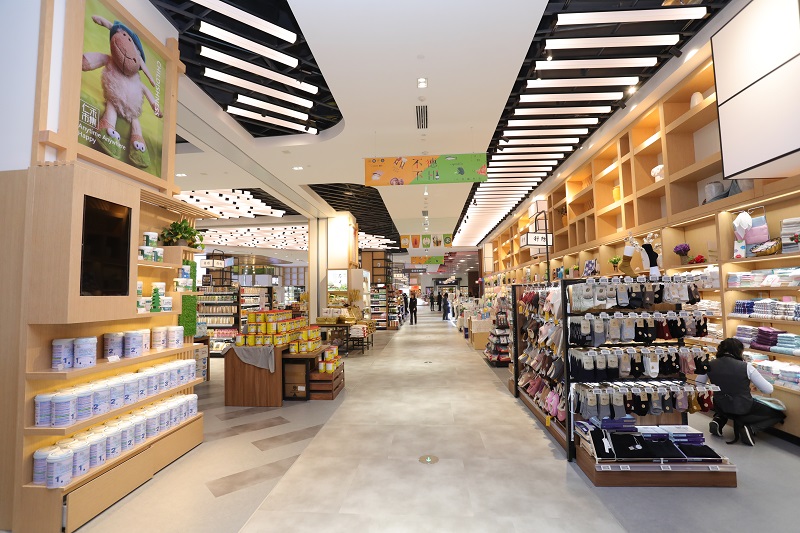萬維商業(yè)空間設(shè)計案例-仁禾市集開業(yè)現(xiàn)場