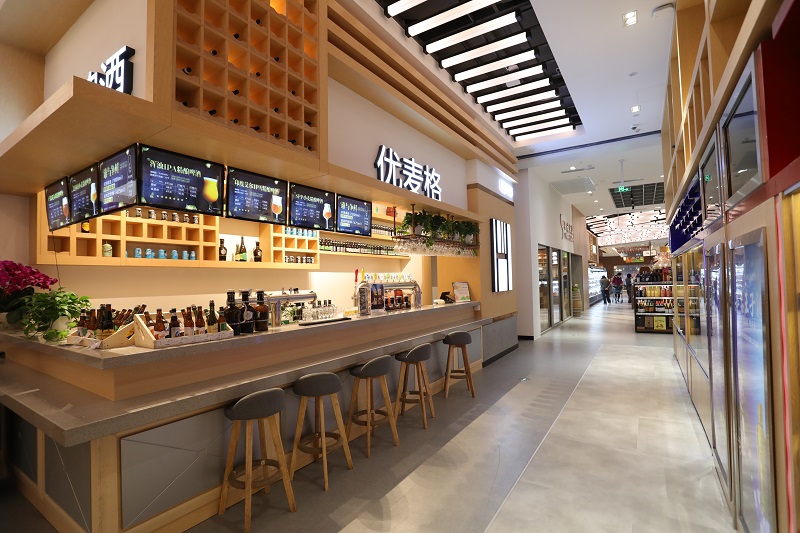 萬維商業(yè)空間設(shè)計案例-仁禾市集開業(yè)現(xiàn)場