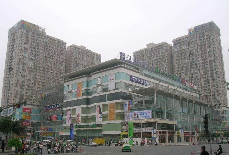 新城市廣場(chǎng)外部空間